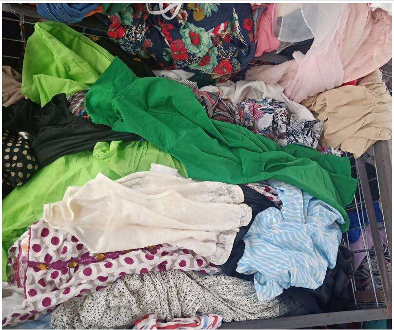 Wholesale Women Second Hand Clothes Ladies Silk Tops Dress Bales