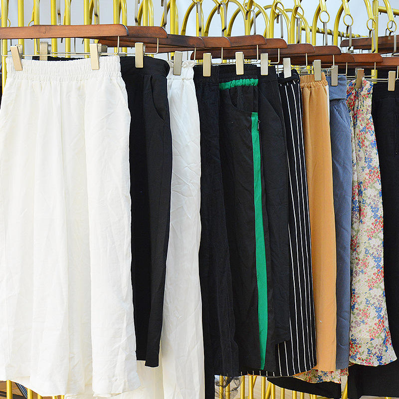 Factory Wholesale Used Clothes Used Ladies Silk Dress Women Clothing